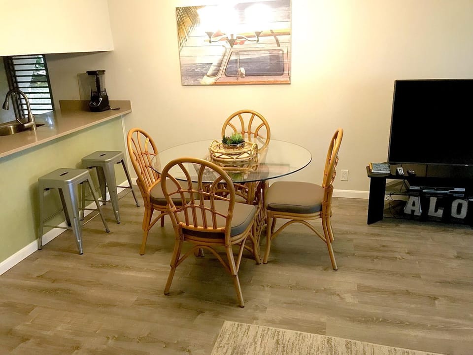 Maui Kamaole #G-101 Ocean View, Close to Beach, A/C, Hot Tub, Great Rates Apartment in Wailea