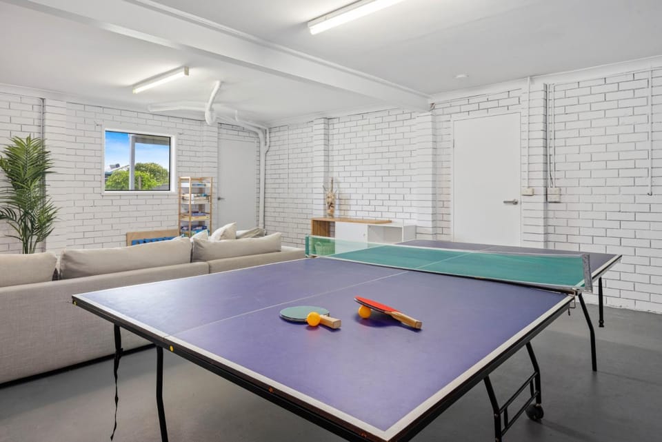 Game Room, Table tennis
