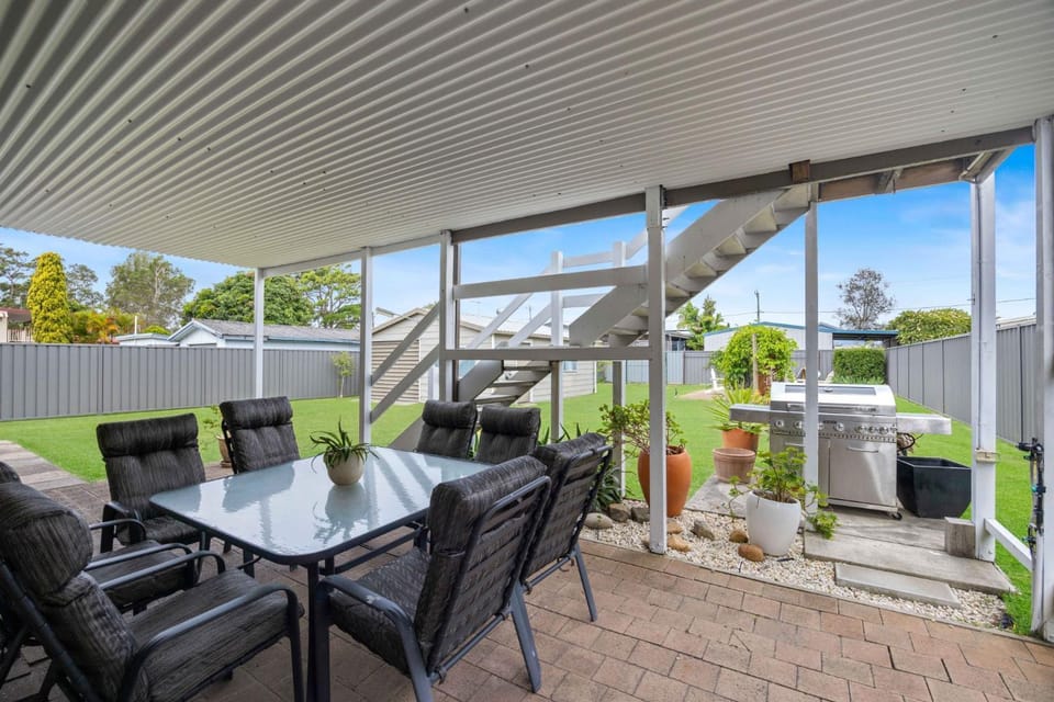 Patio, BBQ facilities, Seating area