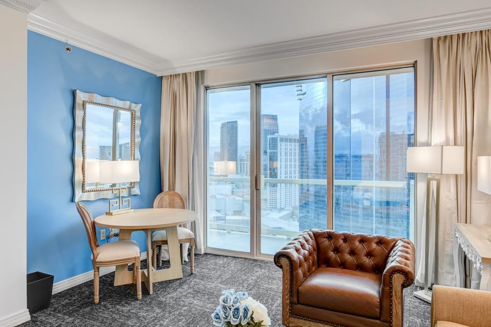 SPHERE VIEW - Signature MGM Resort Lucky Gem Penthouse & Luxury Suites 27817 Hotel in Las Vegas Strip