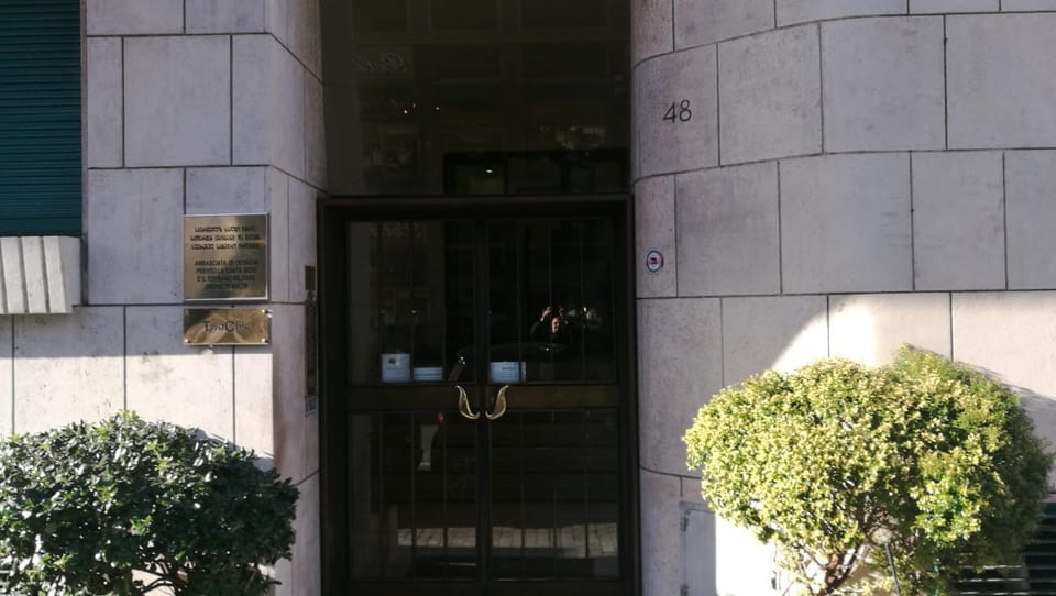 Facade/entrance