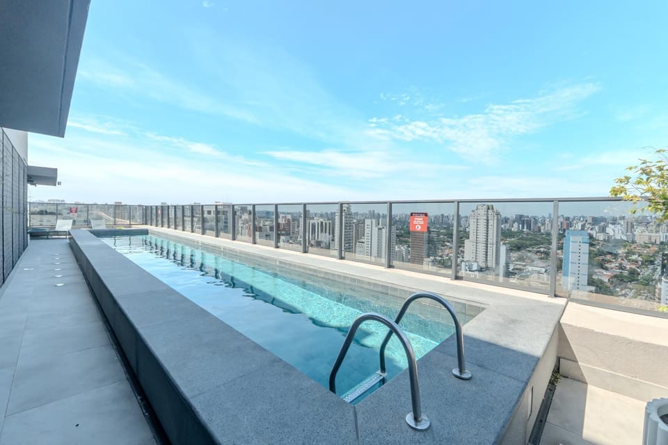 City view, Swimming pool