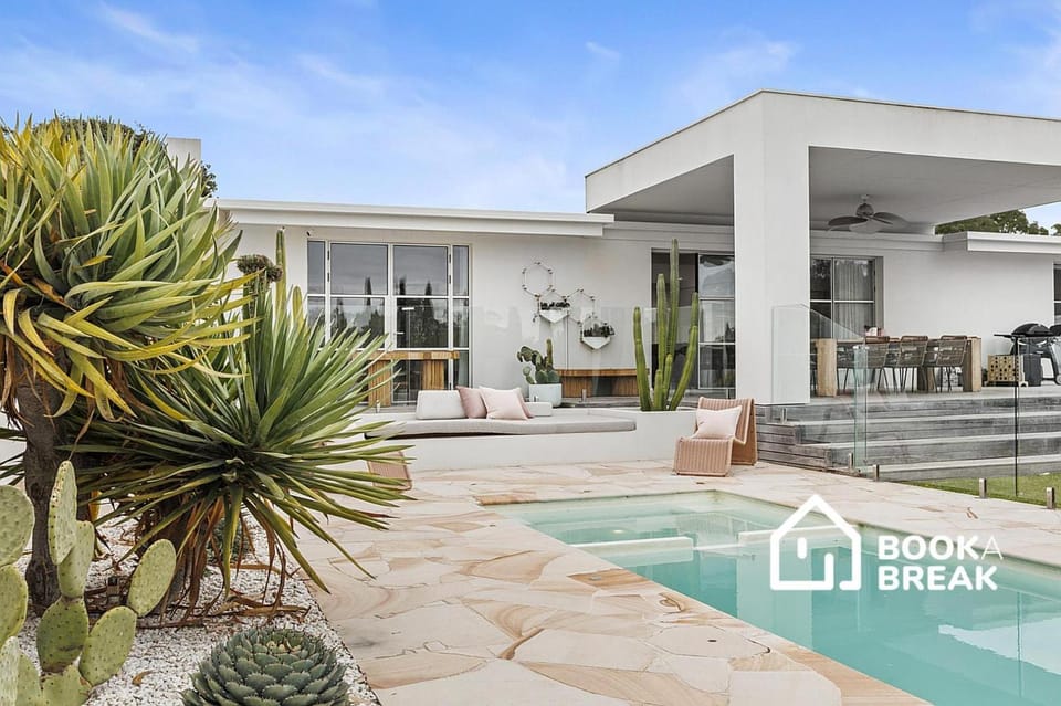 The White Oasis – Sorrento Family Haven Bed and Breakfast in Melbourne Road