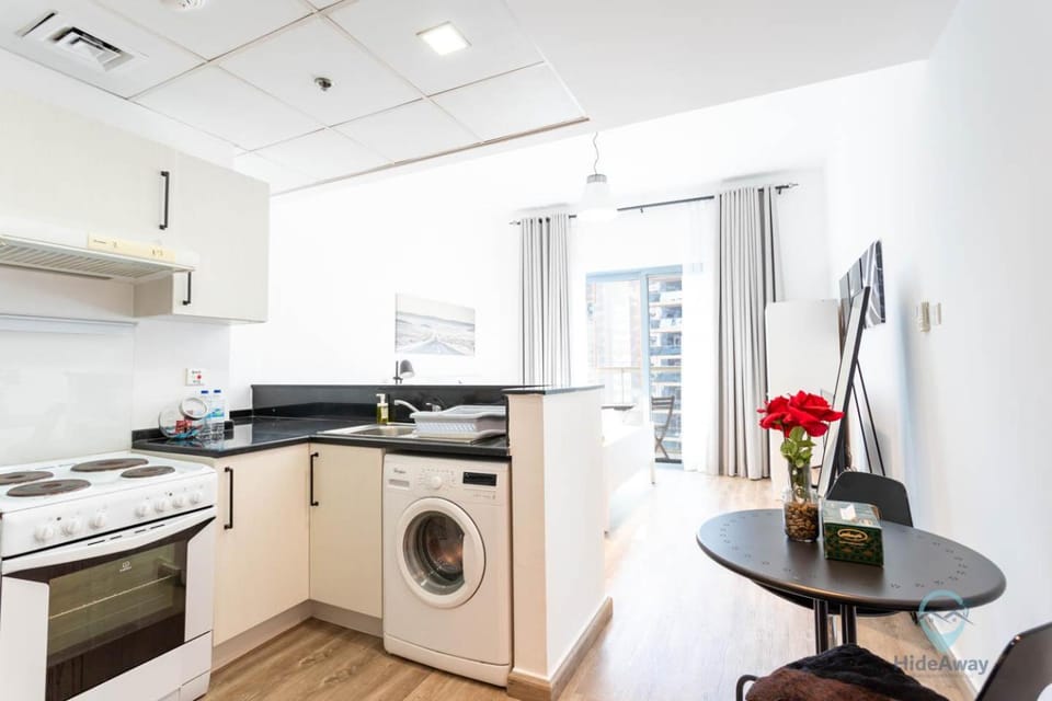 Cozy Studio l Breathtaking Views l Dubai Marina Apartment in Dubai
