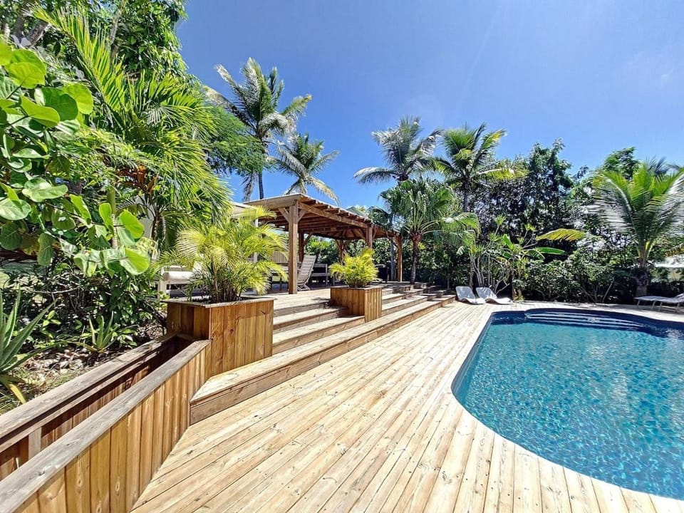 Heritage creole Habitation familiale jacuzzi 150m de la mer des Caraïbes Villa in Sainte-Anne