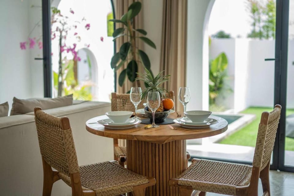 Unu V10 Mediterranean 1BR With Rooftop & Pool Villa in North Kuta
