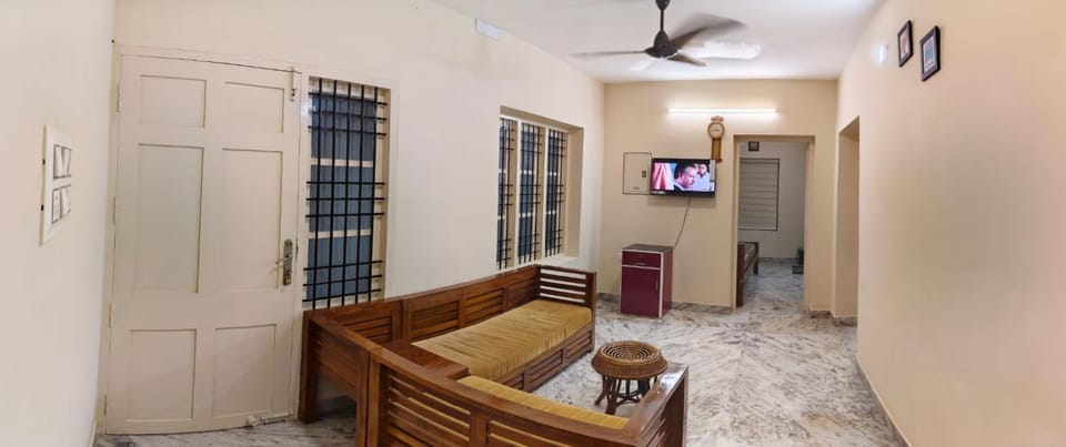 Bypass Tower - Residency Bed and Breakfast in Thiruvananthapuram