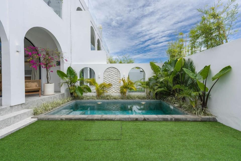 Unu Villa Mediterranean 2BR With Rooftop & Pool Villa in North Kuta