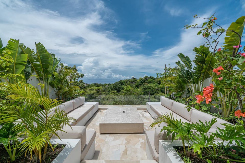 Zaya - Modern 2BR Villa with Rooftop Tub & Ocean Views Villa in Bali