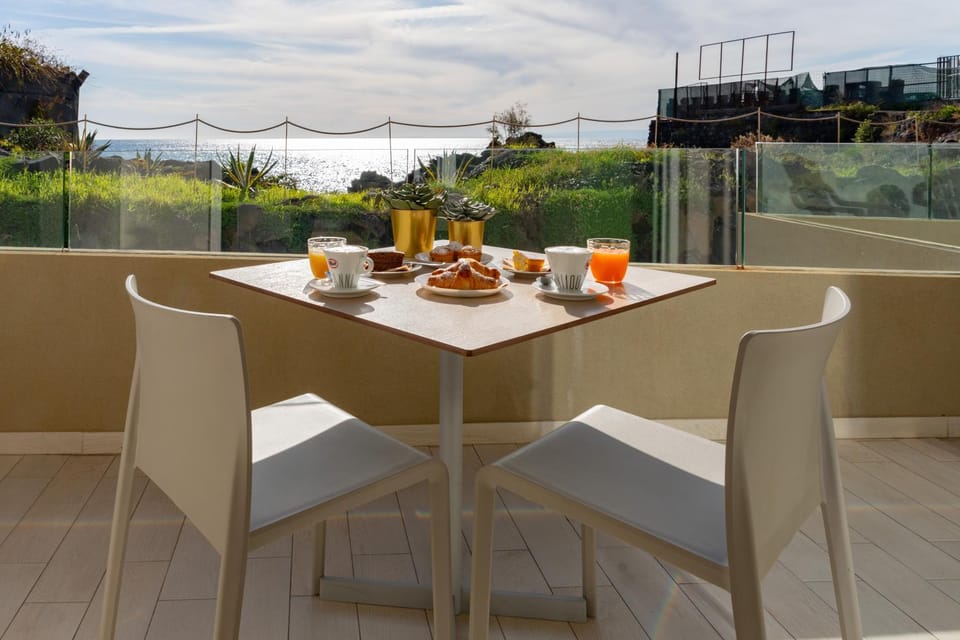 Balcony/Terrace, Breakfast