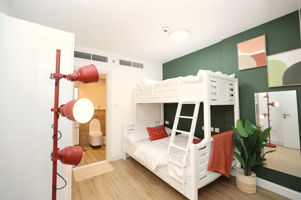 Bed, Photo of the whole room, Bedroom, bunk bed, air conditioner