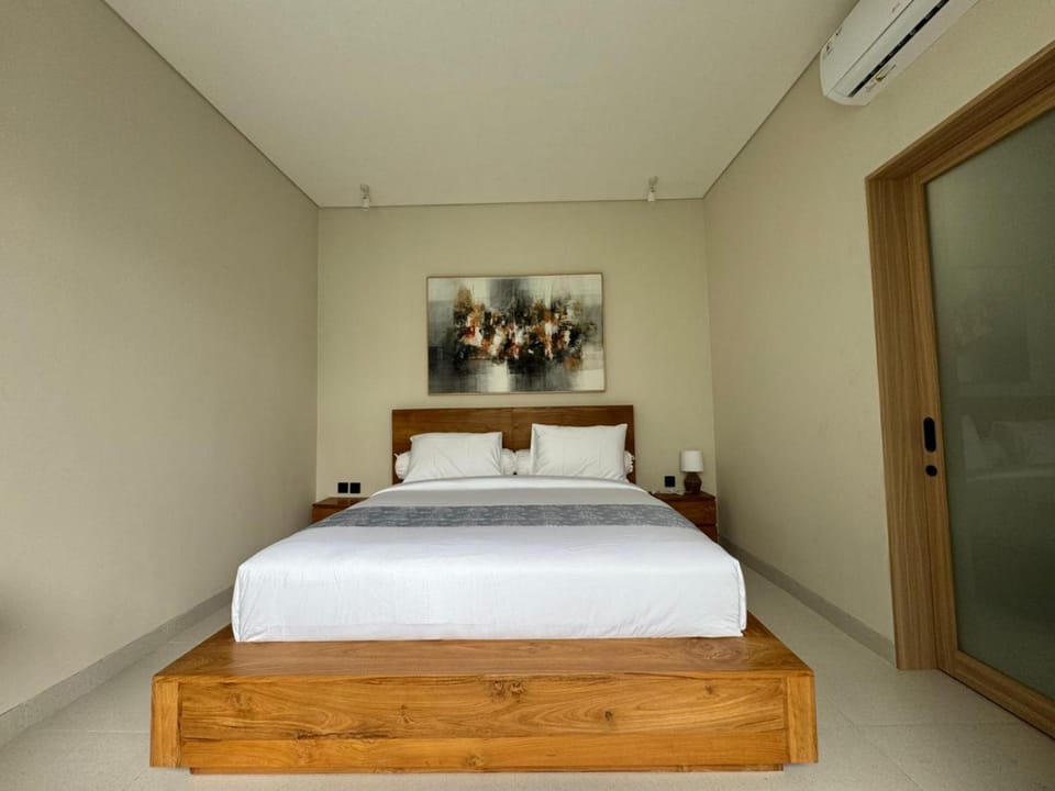 Bed, Bedroom, air conditioner