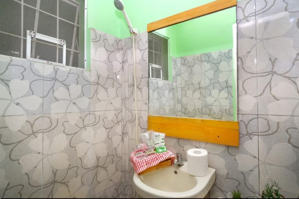 Golden V Farms Hacienda Apartment in Calabarzon