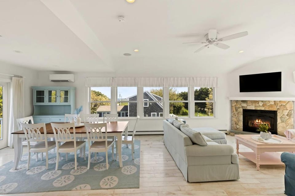 Breathtaking Cape Cod Beachhouse with Private Beach Access Near Sandwich, Massachusetts House in East Sandwich