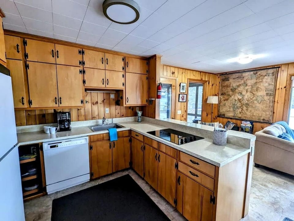 Secluded Oceanfront Cottage with Wrap-Around Deck near Acadia National Park, Sullivan, Maine House in Sullivan