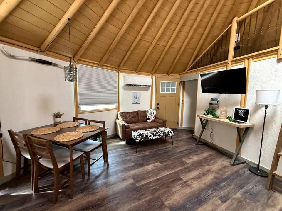 Luxurious Hill Country Yurt Cabin with Private Hot Tub Near Canyon Lake, Texas Cabin in Canyon Lake