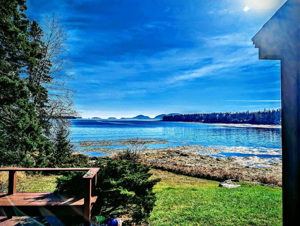 Charming Waterfront Sea Cottage with Private Beach near Bar Harbor, Hancock Maine House in Sullivan
