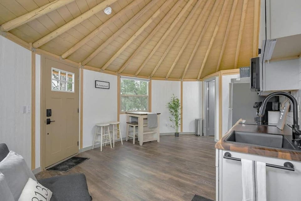 Stylish Yurt Cabin Getaway with Hot Tub Near Canyon Lake, Texas Cabin in Canyon Lake