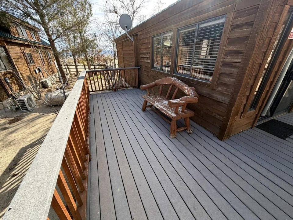 Cozy Mountain-Style Cabin with Scenic Sierra Nevada Views Near Lone Pine, California Cabin in Lone Pine