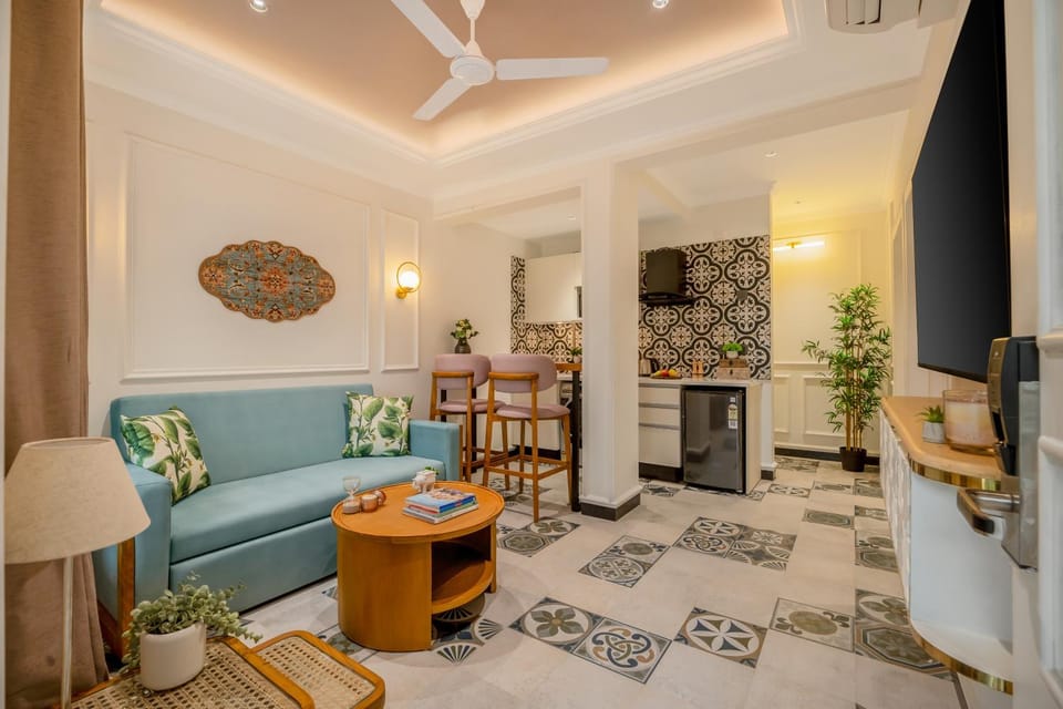 TV and multimedia, Kitchen or kitchenette, Living room, Decorative detail, Dining area, washing machine