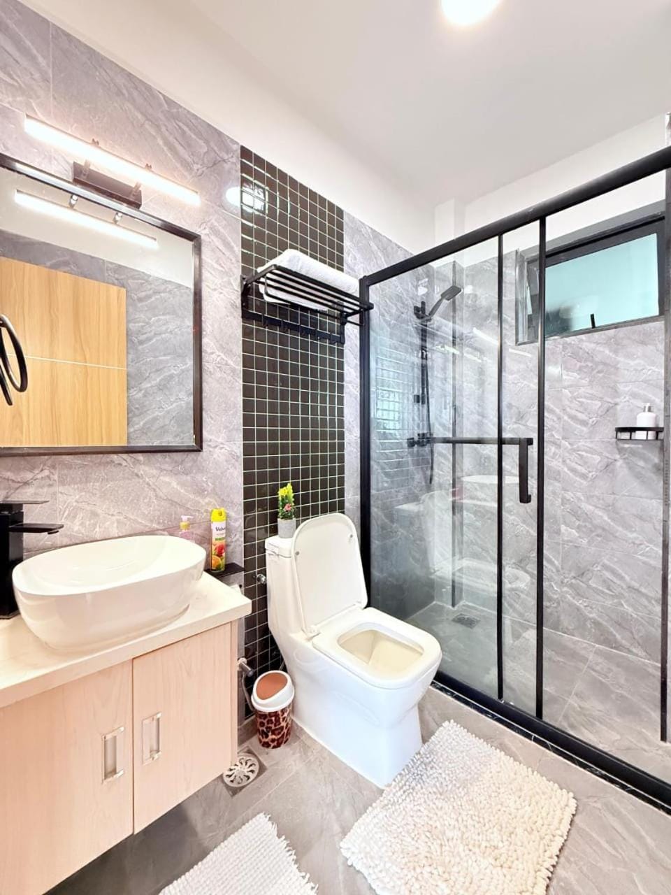 The modern executive fully furnished three bedroom apartment with breathtaking city views which features a swimming pool,fully fitted gym ,child play area and proximity to major shopping centers and restaurants Apartment in Nairobi