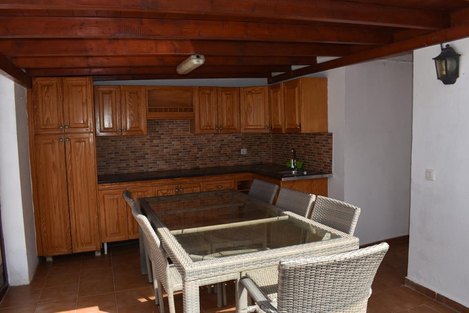Villa Experience Heated Salty Water Pool Villa in Maxorata