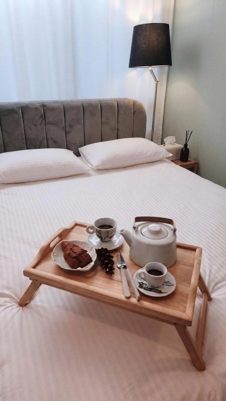 1min Hongdae Station and 1 minute Hongdae Main Street 6 people 3beds Luxury hotel Apartment in Seoul