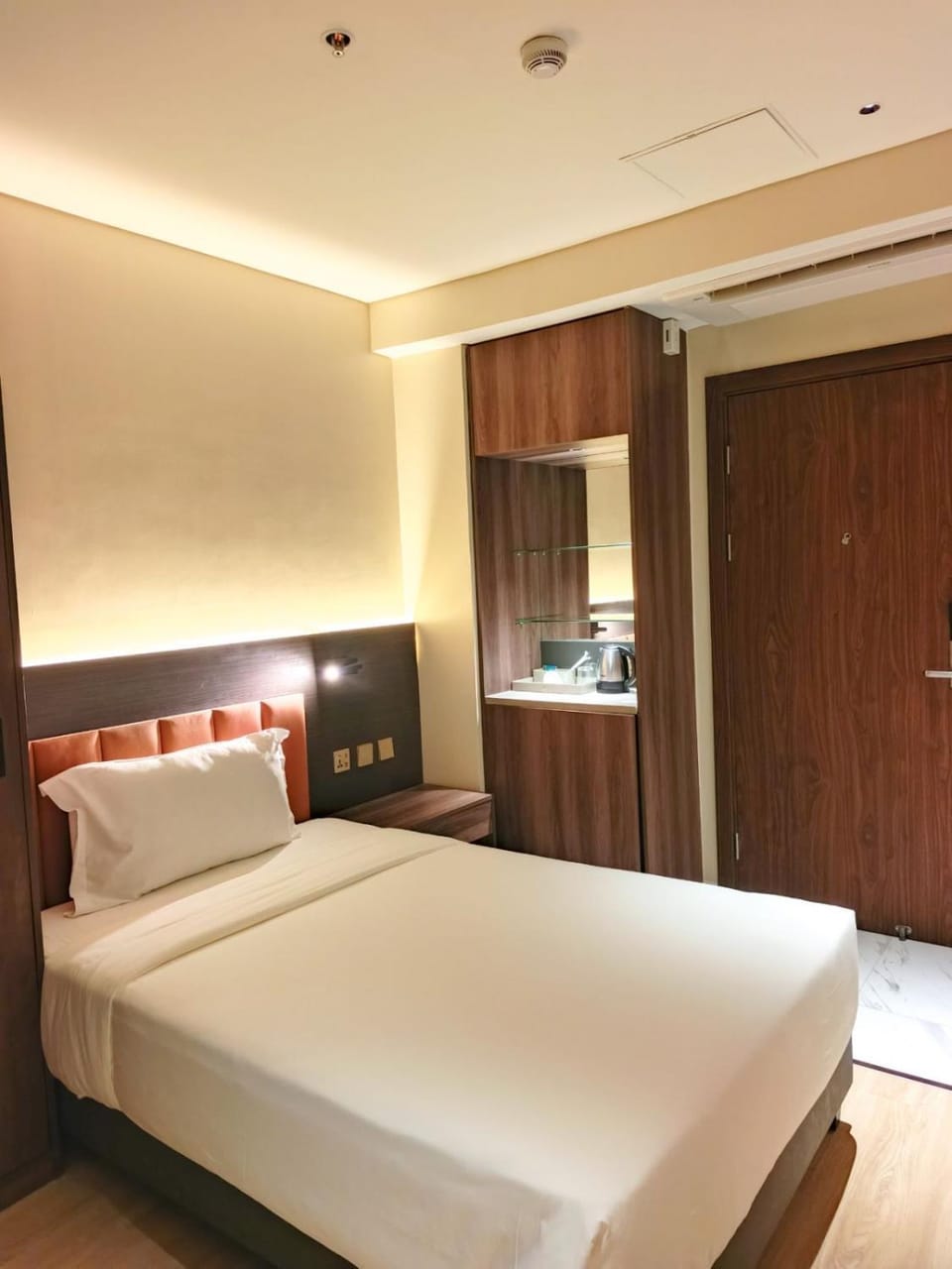 Bed, Photo of the whole room