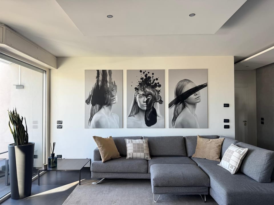 Panoramic Penthouse Brescia - Jacuzzi - Private Parking Apartment in Province of Brescia