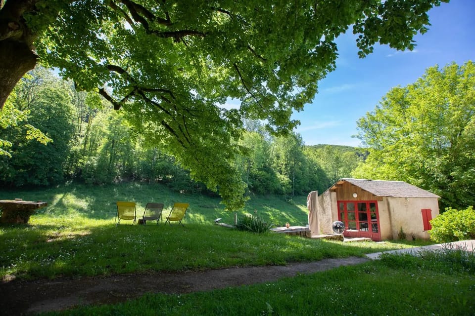 Gîte en pleine nature 4 étoiles - Sauna et Jacuzzi House in Occitanie
