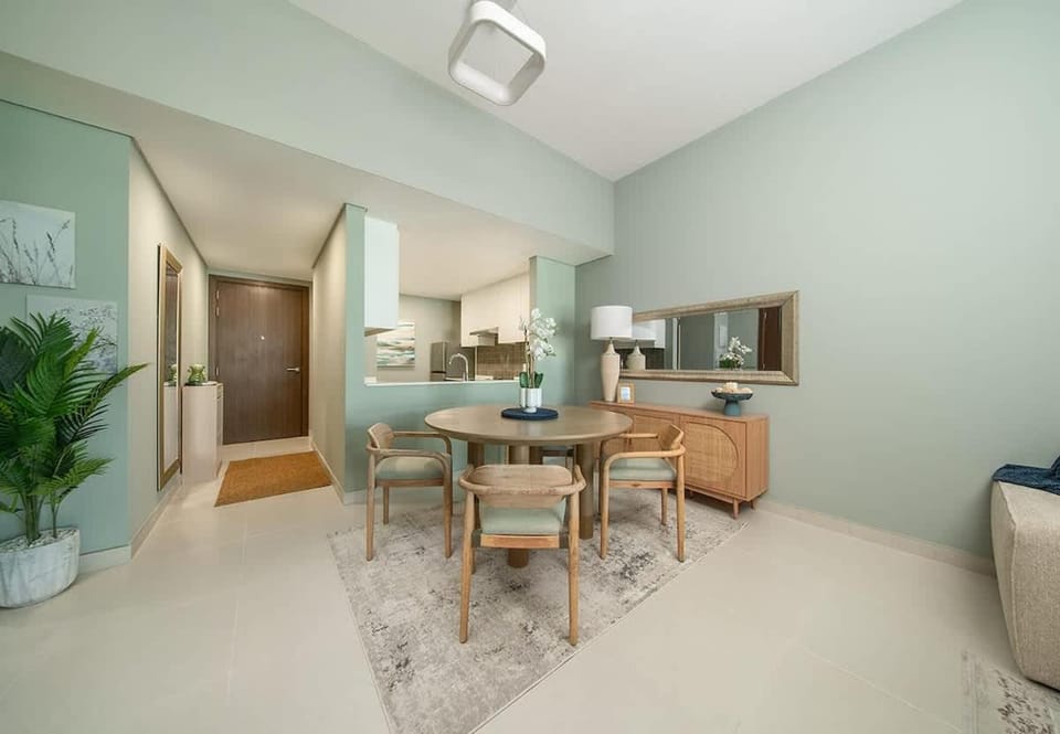 Seaside Modern 1BR Apartment at Blue Bay Walk, Pool & Beach Apartment in Sharjah