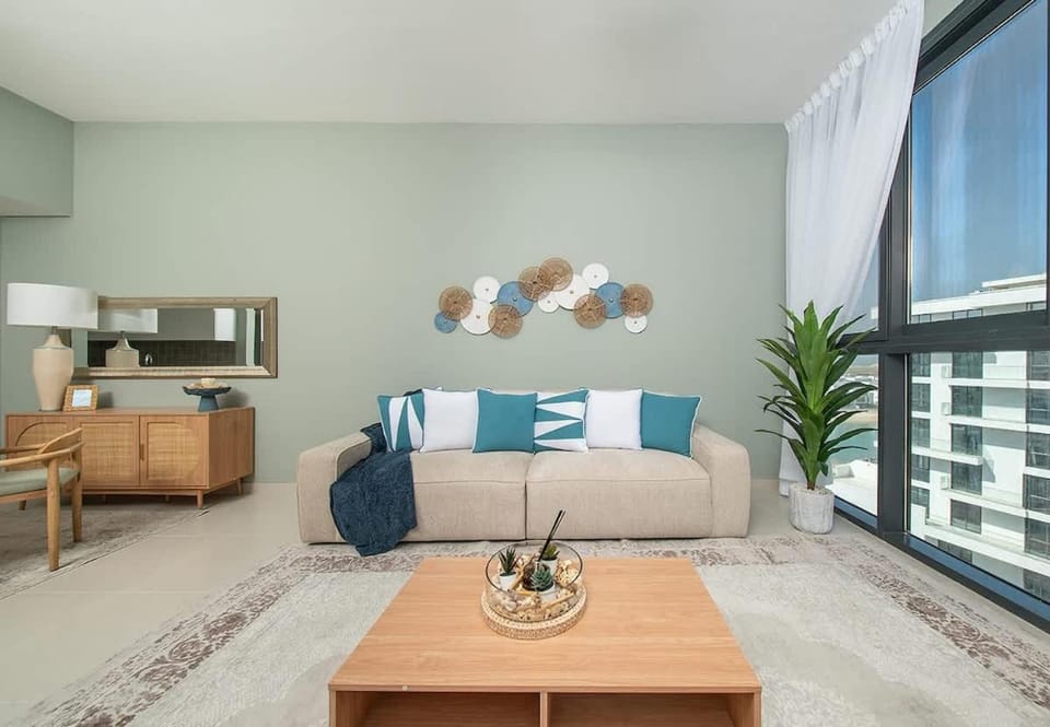 Seaside Modern 1BR Apartment at Blue Bay Walk, Pool & Beach Apartment in Sharjah
