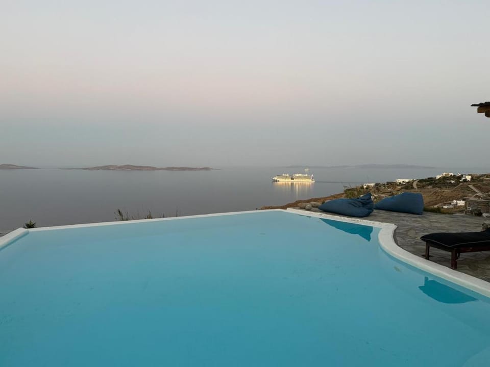 Nearby landmark, Day, Natural landscape, Pool view, Sea view, Swimming pool
