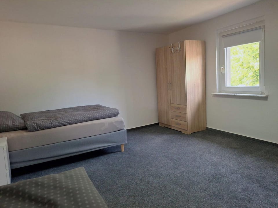 Bedroom, wardrobe