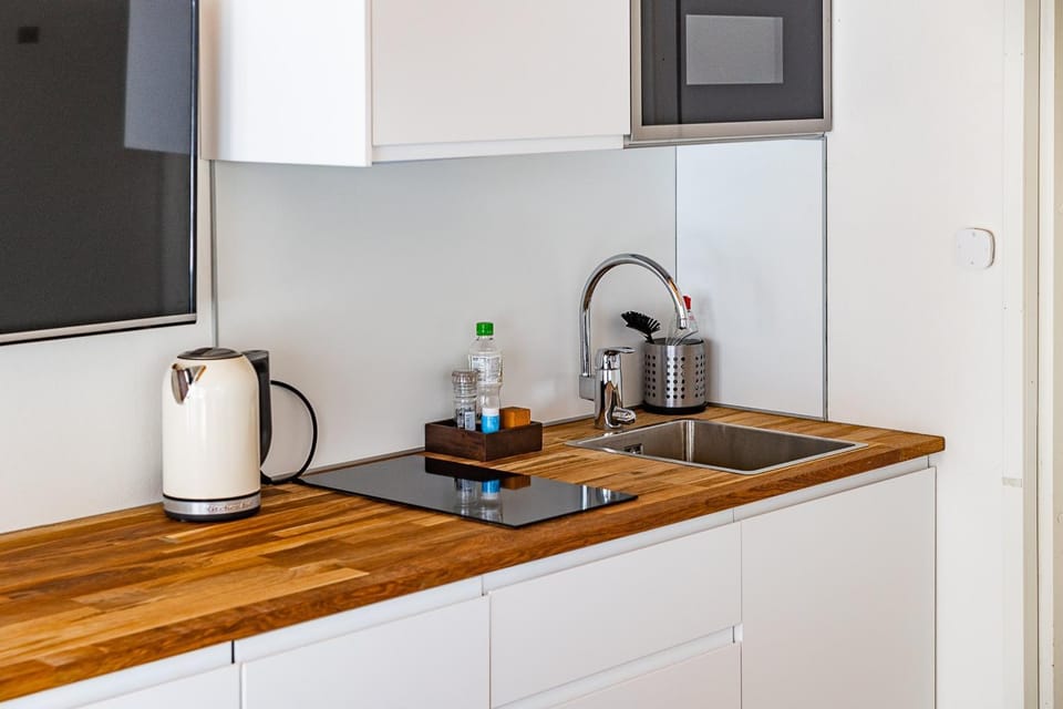 Kitchen or kitchenette, stove, stove, kitchen, kitchen