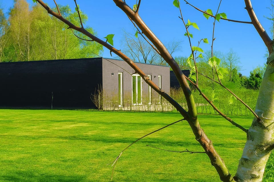 Property building, Day, Garden, Garden view