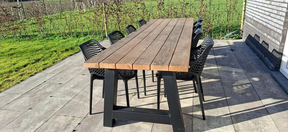 Spring, Day, Garden, Dining area, Garden view