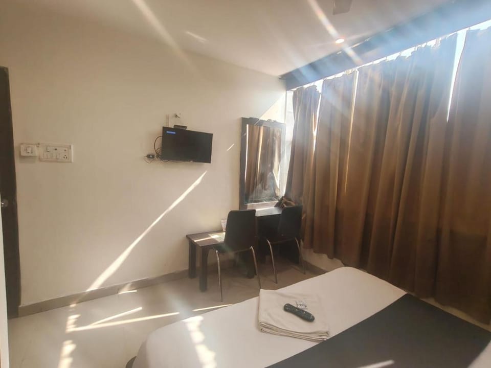 Hotel R K International - Near Charbagh Railway Station Hotel in Lucknow