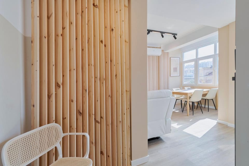 Living room, Decorative detail, Dining area, air conditioner