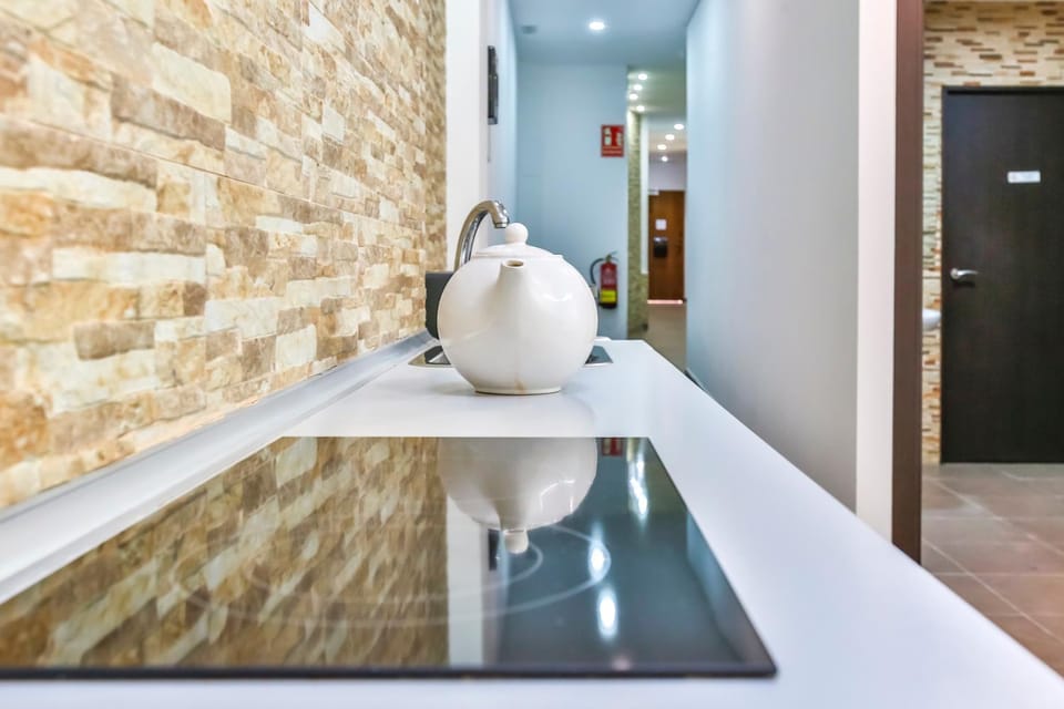 Kitchen or kitchenette, Communal kitchen