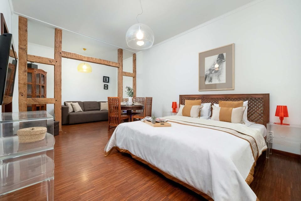 Bed, Living room, Seating area