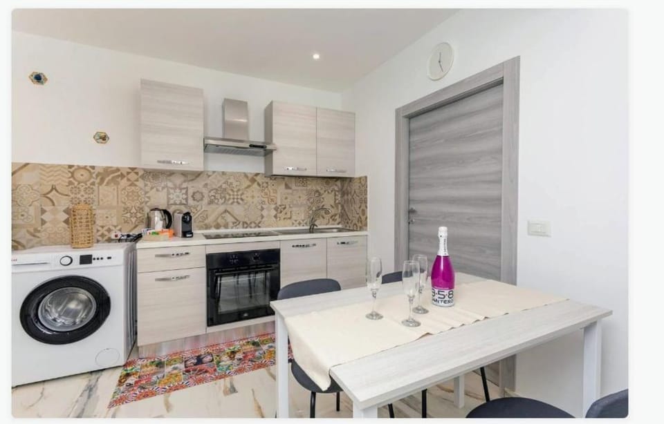 Patryk & Toto Houses Apartment in Catania