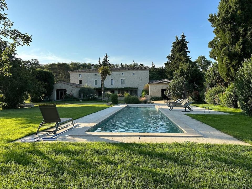 Très belle maison familiale avec piscine Villa in Provence