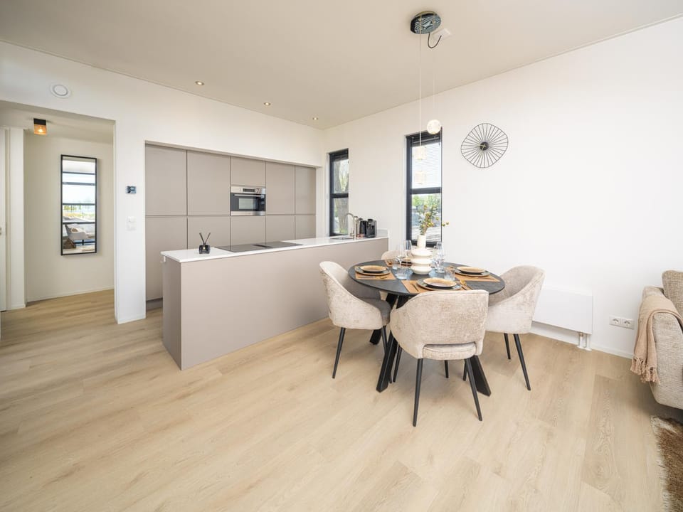Villa L-Meerzicht | 4 pers. House in Friesland, Netherlands