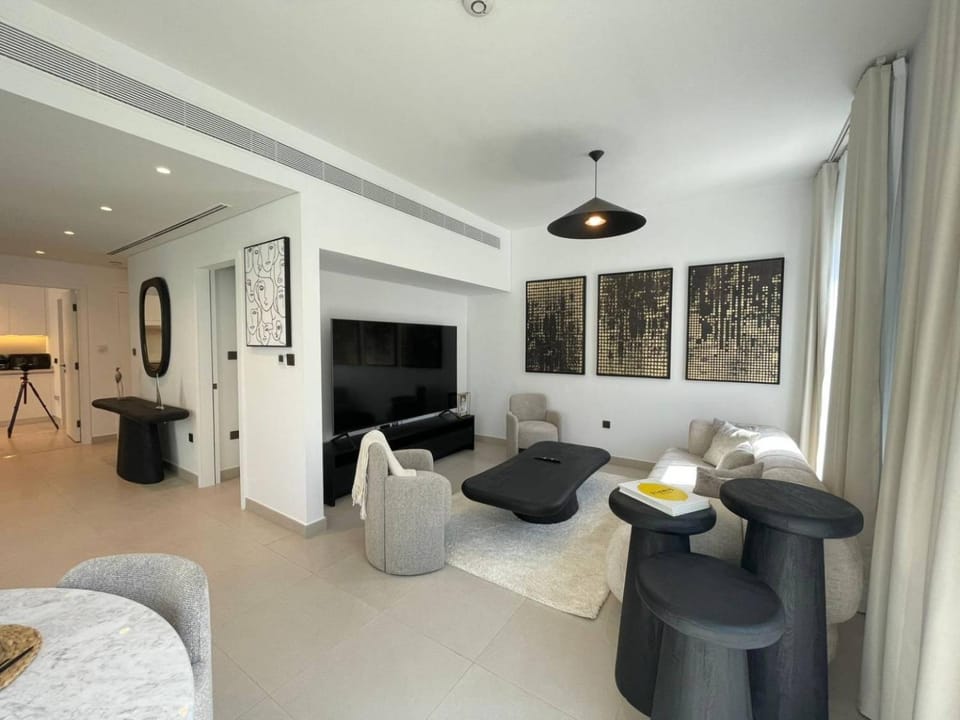 Allsopp & Allsopp - 4-Bedroom Villa with Maids Room in Aura 3 Tilal Al Ghaf Villa in Dubai