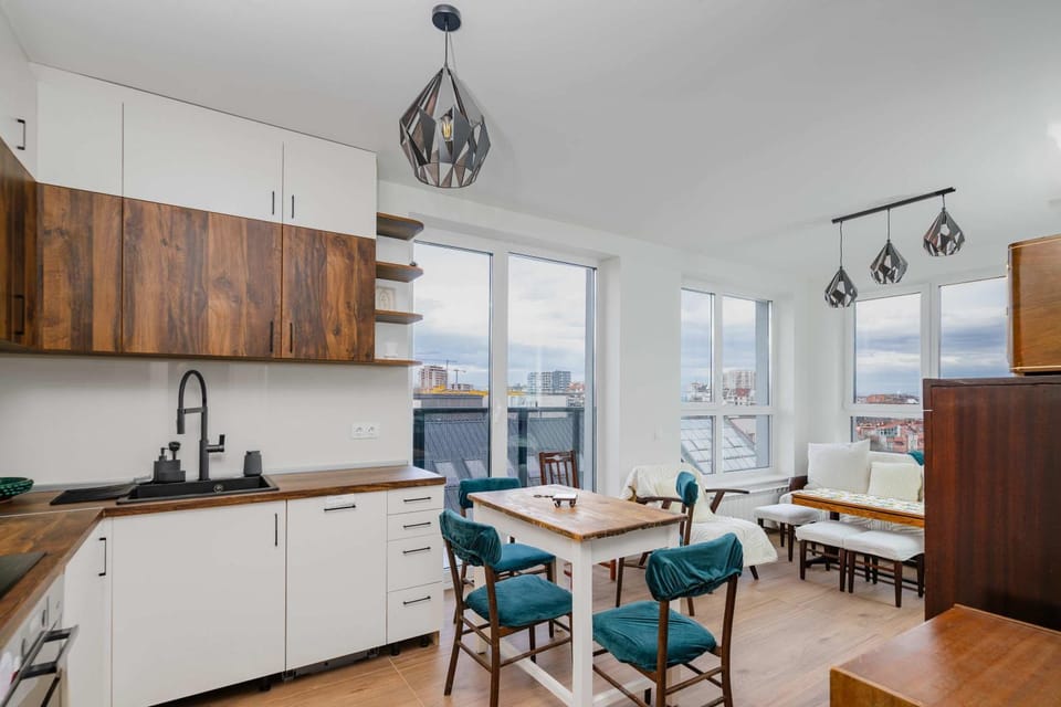 Kitchen or kitchenette, Living room, Seating area, Dining area, stove