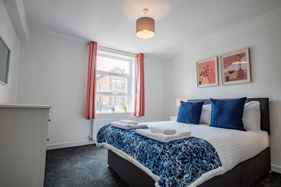 Bromyard Road- Flat 1 Apartment in Worcester