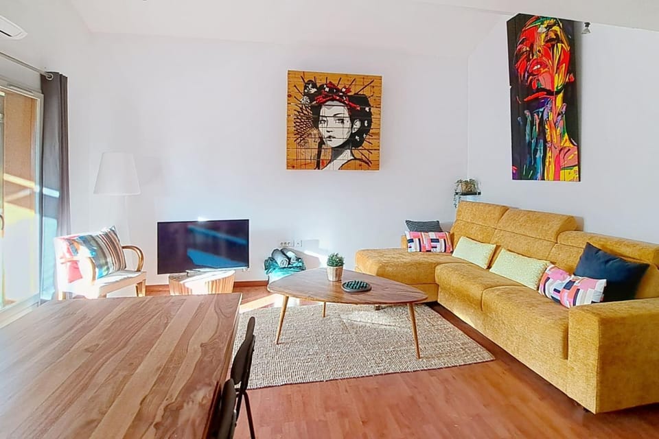 Bel appartement à 3 min de la plage à La Ciotat Apartment in La Ciotat