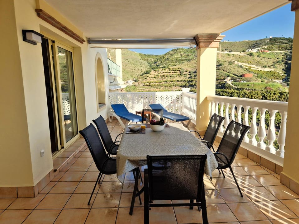 Tamango Fabulous views Apartment in Axarquía