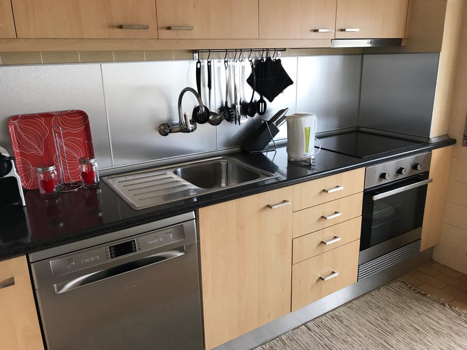 Kitchen or kitchenette, Living room